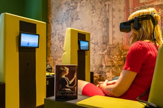 PERS Simone van der Vlugt in VR-zaal